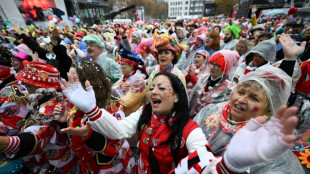 Karnevalshochburgen eröffnen Session: Schwules Dreigestirn in Köln