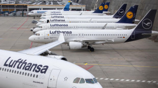 Lufthansa, cala utile nel trimestre ma ricavi a 10,7 miliardi