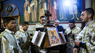 Cristianos ortodoxos celebran una sombría Navidad en la Franja de Gaza devastada por la guerra