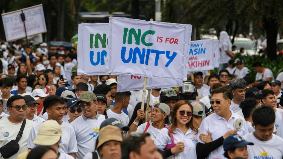 Sekten-Protest in Manila gegen Amtsenthebung von Vizepräsidentin Duterte