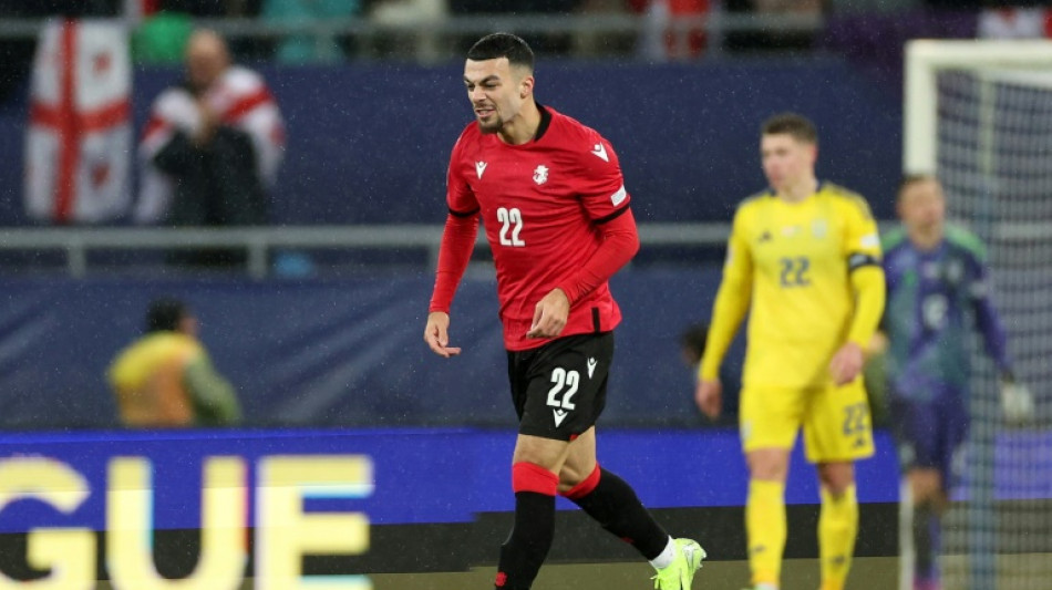 Un jugador del Lyon es atracado a mano armada en su casa