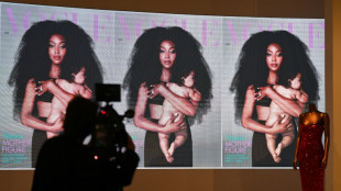 Museu em Londres presta homenagem a Naomi Campbell com exposição sobre 'lenda da moda'