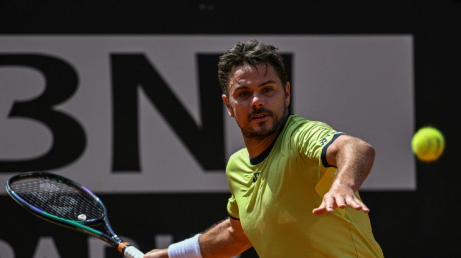 Tennis: Wawrinka a encore le "feu", Cornet éteinte à Rome