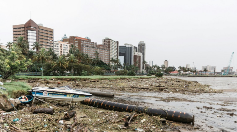 Afrique du Sud: manque d'eau, d'électricité, une semaine après le début des inondations