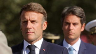 Macron écarte un gouvernement NFP et suscite la fureur de la gauche