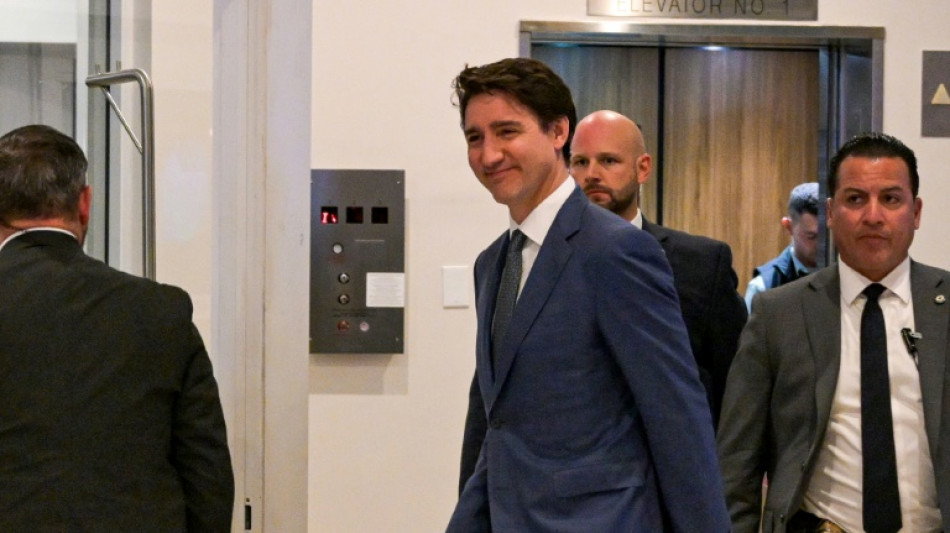 Inquiet des droits de douane, Trudeau a rencontré Trump en Floride