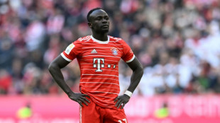 El Bayern Múnich suspende un partido a Mané por su agresión a Sané