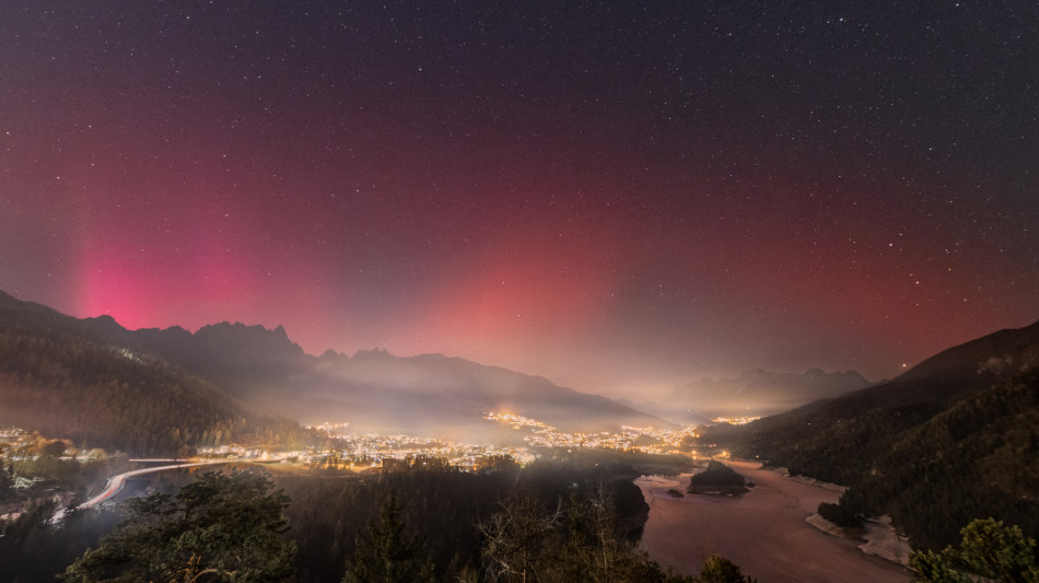 L'aurora boreale sulle Dolomiti nella foto del giorno della Nasa