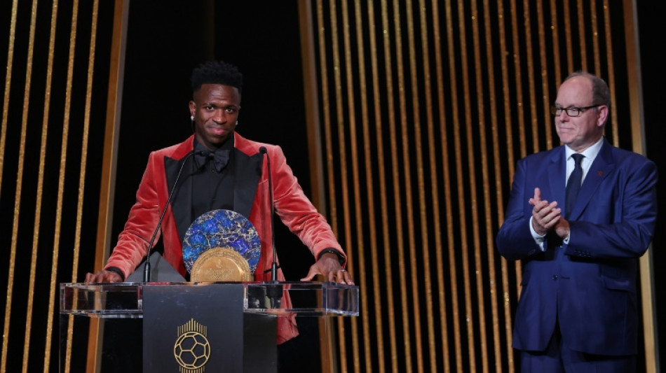 Vinicius Jr se lleva el Premio Sócrates por su labor caritativa