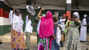 Kandidat der Regierungspartei räumt nach Wahl in Ghana Niederlage ein