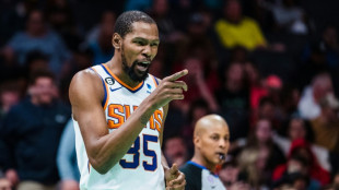 Durant debuta con triunfo en los Suns; Tatum gana el duelo con Mitchell