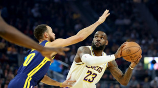 LeBron James (Lakers) gana un épico pulso a Curry (Warriors) en uno de los partidos del año