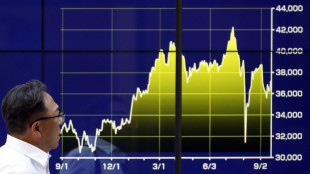 Borsa: Asia in calo con la lente sulla Fed e presidenziali Usa