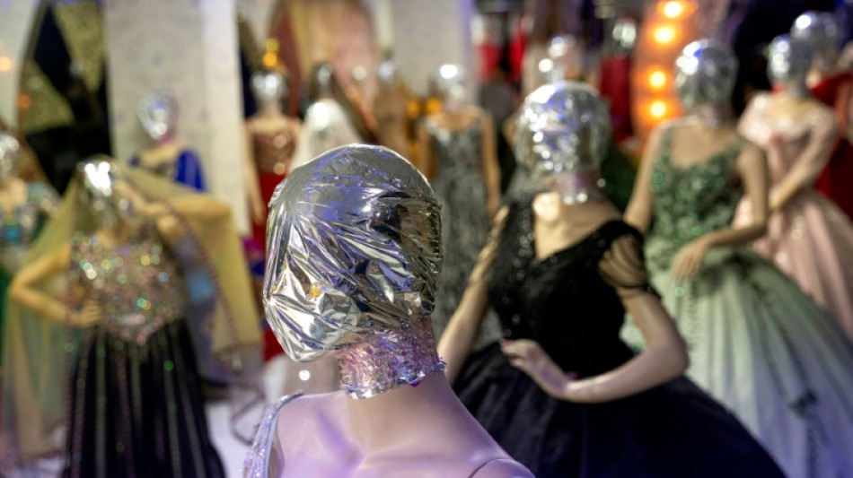 Dans les magasins d'Afghanistan, des mannequins sans visage