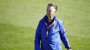 "Tous avec toi", le monde du foot soutient Van Gaal, atteint d'un cancer