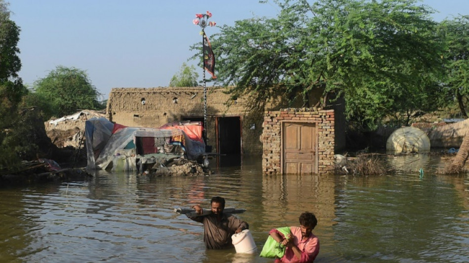 Inondations: "mobilisation générale" pour des millions de Pakistanais