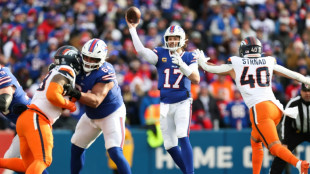 Bills trample Broncos, Eagles beat Packers in NFL playoffs