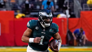 Jalen Hurts (Eagles) se convierte en el jugador mejor pagado de la NFL