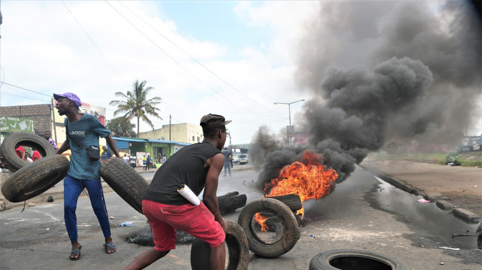 Mozambico: 1.500 detenuti evasi durante proteste dopo elezioni