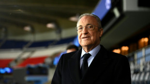 Pour Florentino Perez, Mbappé "a cédé a une pression politique et économique"