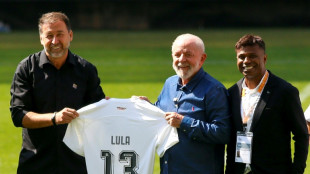 Lula realiza una donación para ayudar al Corinthians a pagar su deuda millonaria