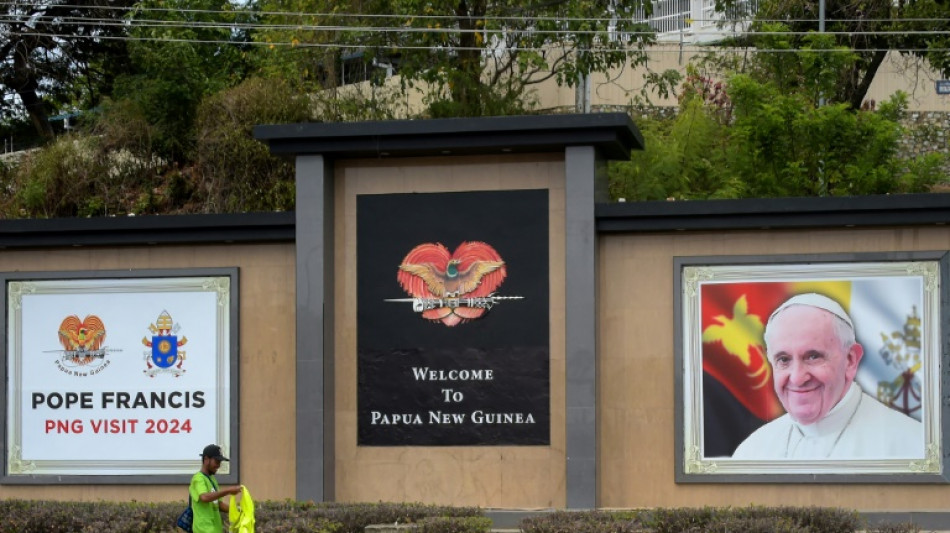 'Blessed' Papua New Guinea welcomes pope during landmark tour