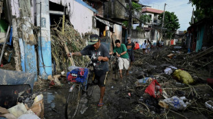 Aux Philippines, le bilan de la tempête atteint 98 morts