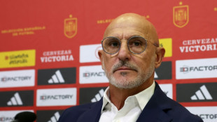 El seleccionador de 'la Roja' masculina pide "perdón" por aplaudir a Luis Rubiales