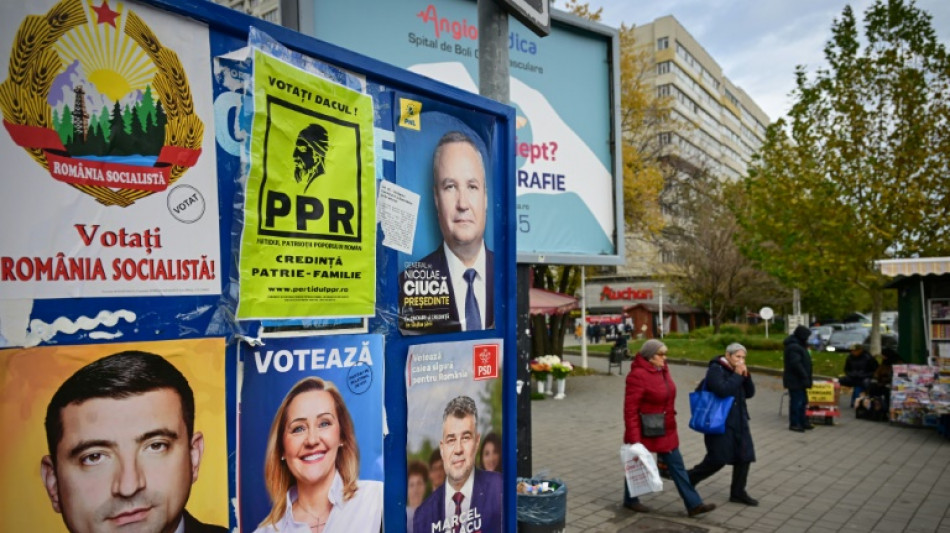 Wahlannullierung in Rumänien: Rechtsradikaler Kandidat protestiert vor Wahllokal